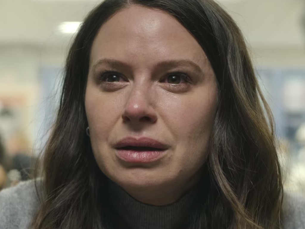 Katie Lowes plays a loathsome version of Anna Delvey’s ex-friend Rachel DeLoache Williams  (Netflix)