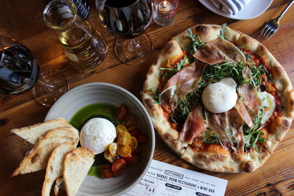 The proscuitto flatbread and burrata starter at City Winery.