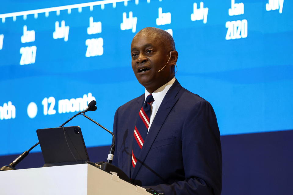 Raphael Bostic, presidente y director ejecutivo del Banco de la Reserva Federal de Atlanta, habla durante la reunión bienal del Banco de la Reserva de Sudáfrica en el Centro Internacional de Convenciones de Ciudad del Cabo, Sudáfrica, el 31 de agosto de 2023. REUTERS/esa Alexander