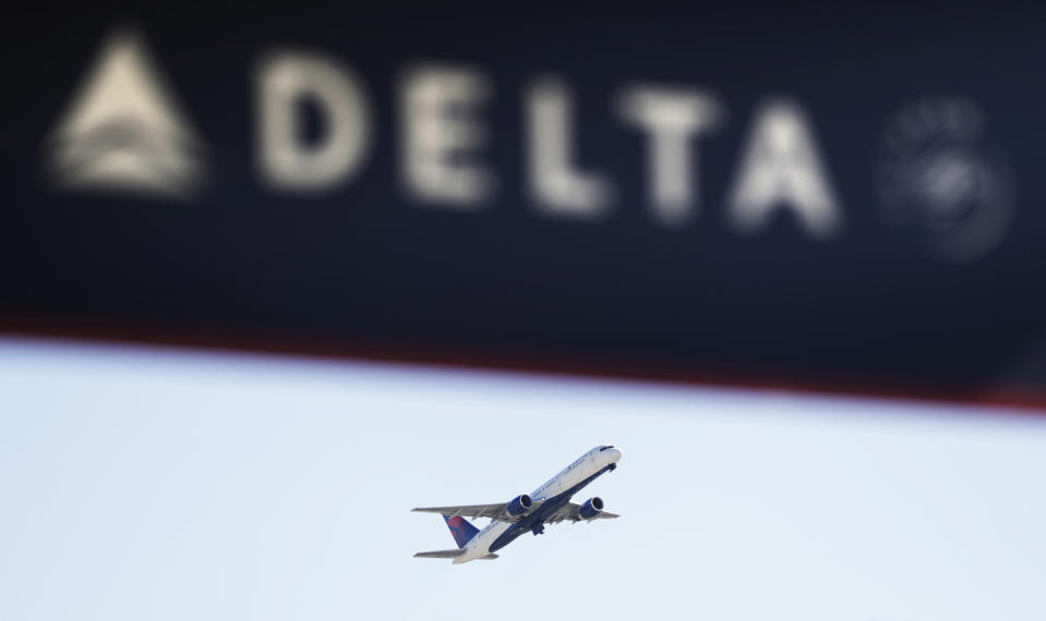 Delta Air Lines earnings due out Thursday morning should help set the tone for markets. (AP Photo/David Goldman, File)