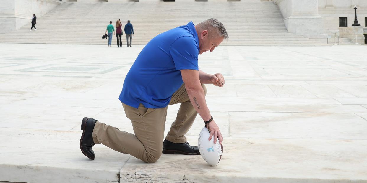 Bremerton praying football coach Joe Kennedy