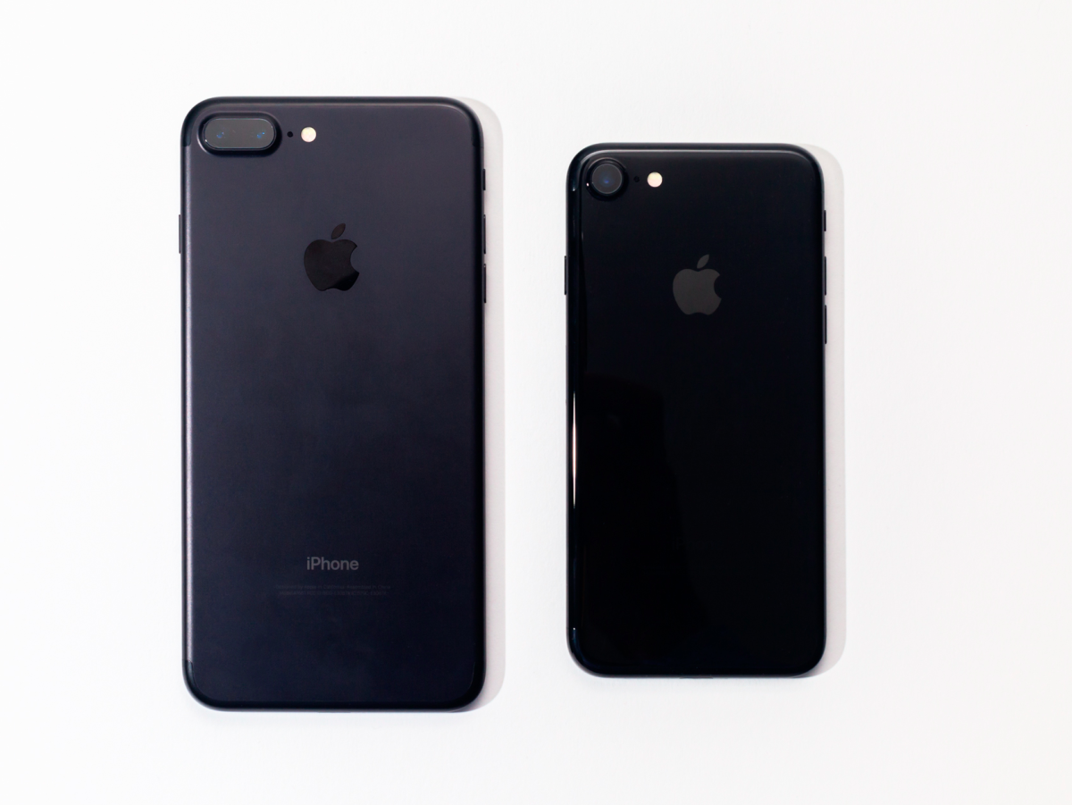 The matte-black iPhone 7 is better than the jet-black one