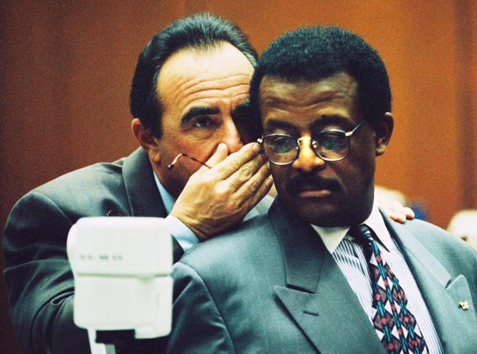 O.J. Simpson Trial,  Johnnie Cochran, Robert Shapiro 