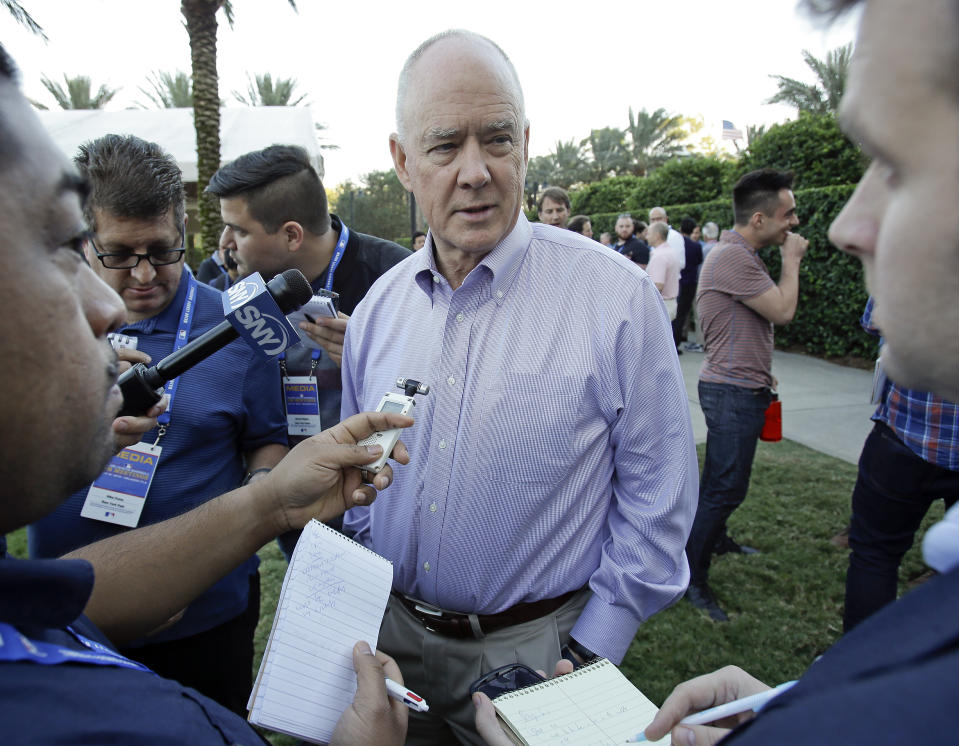 Sandy Alderson will be the Mets general manager for years to come. (AP Photo)