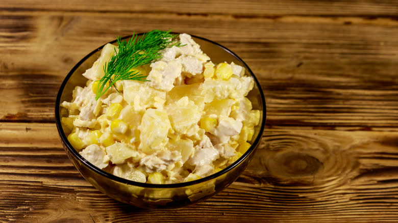 Pineapple chicken salad with dill