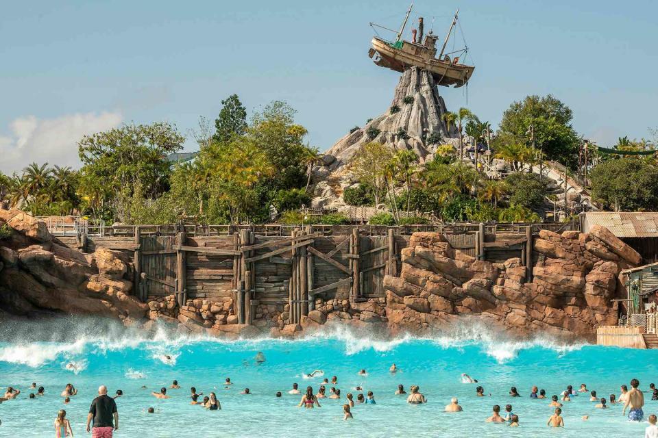 What to Know About Typhoon Lagoon vs. Blizzard Beach