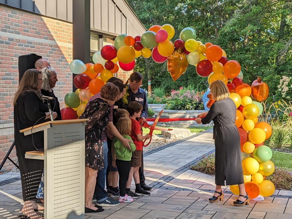 The Brighton District Library completed its outdoor renovation last fall and celebrated with a ribbon-cutting ceremony.