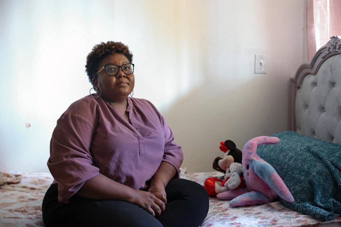 Rachel Jean-Marie, the mother to 18-year-old twins Soraya and Darchelle, sits on Darchelle’s bed while talking about their family’s struggle. The girls are in their senior year of high school. Darchelle has been diagnosed with schizoaffective disorder bipolar type.