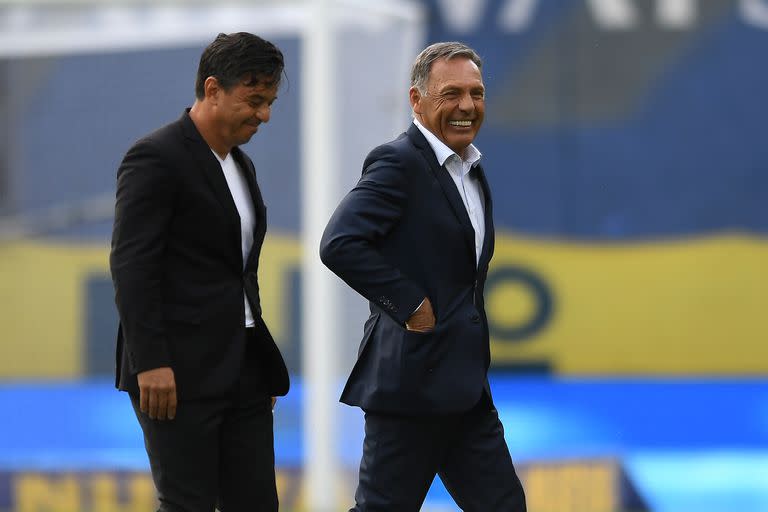 Miguel Angel Russo y Marcelo Gallardo antes de uno de los tres Superclásicos jugados este año en la Bombonera; los tres terminaron igualados