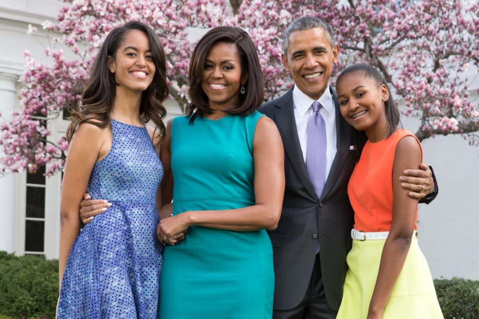 Malia, Michelle, Barack and Sasha Obama in 2015 (Getty Images)