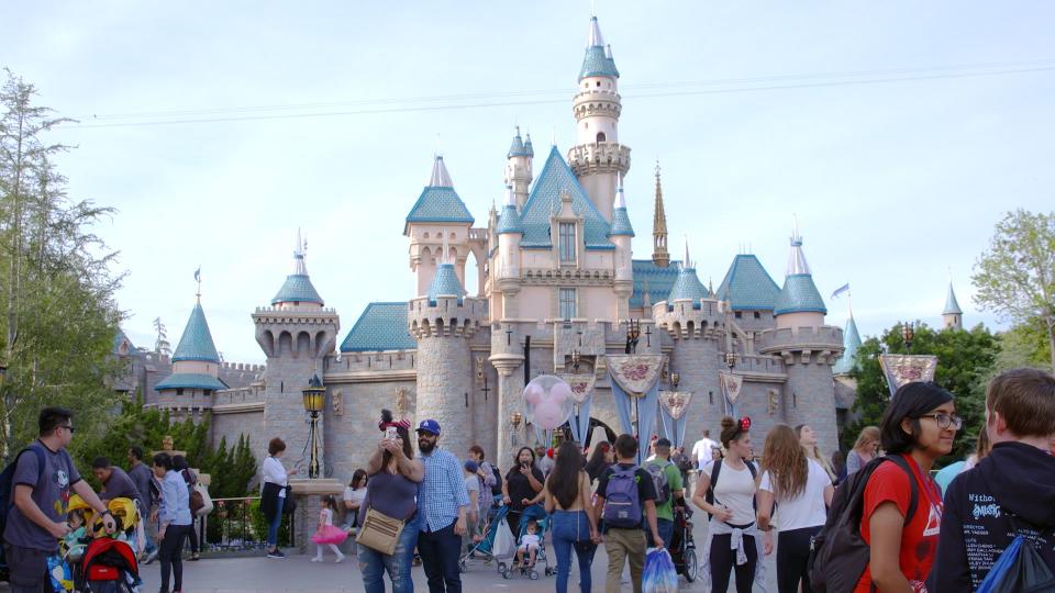 Disneyland’s Mickey-Shaped Fried Chicken Beignet Sliders Are Just As Extra As They Sound