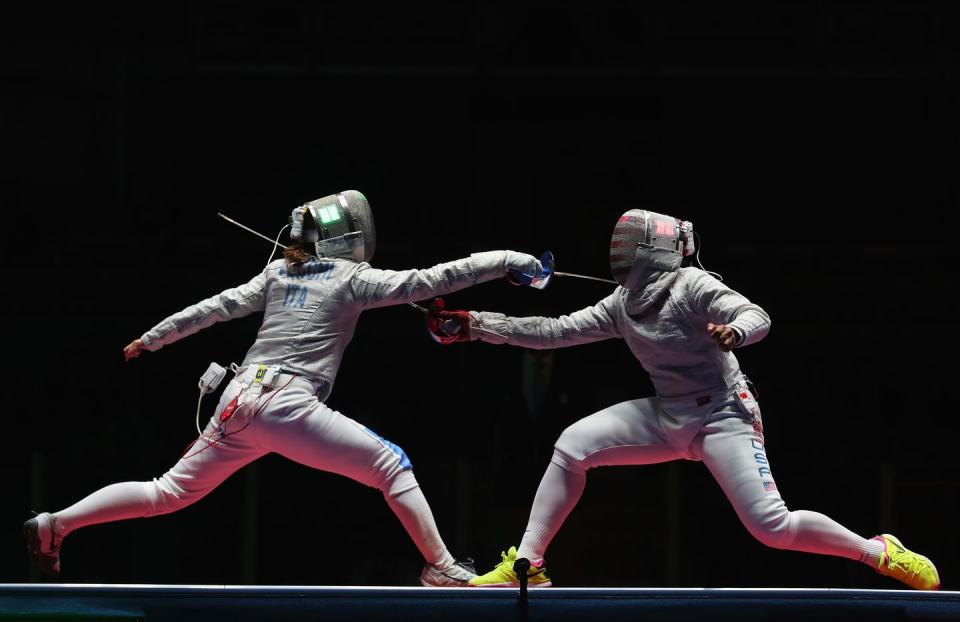 Fencers can't leave the field of play or they forfeit.