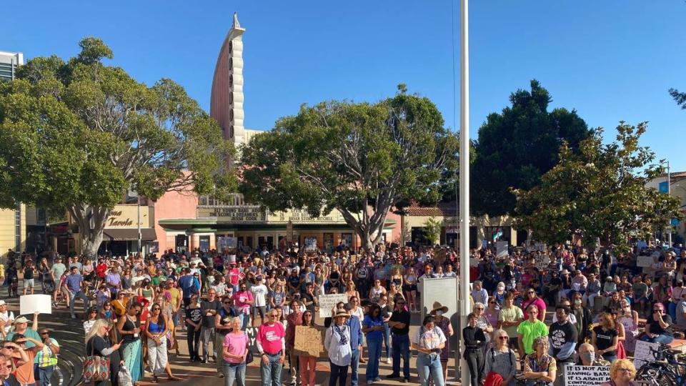 Roughly 300 people gathered in front of the San Luis Obispo County Courthouse on June 24, 2022, for a Vigil for Roe. Planned Parenthood hosted the rally after the Supreme Court announced it was overturning Roe v. Wade.