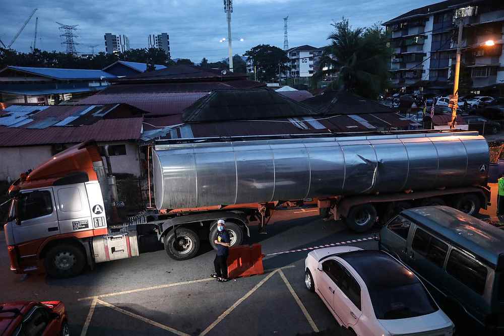One of the water tankers used for distribution at Batu Caves on October 19, 2020. — Picture courtesy of Facebook/ Ebit Lew