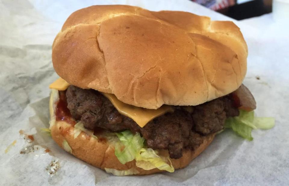 <p>Avi’s Screamers Drive In in Wickenburg, Arizona, is best known for its Screamer Burger, which is cooked fresh and best eaten with a large order of seasoned fries. If you want to <a href="https://www.thedailymeal.com/eat/most-iconic-food-every-state-gallery?referrer=yahoo&category=beauty_food&include_utm=1&utm_medium=referral&utm_source=yahoo&utm_campaign=feed" rel="nofollow noopener" target="_blank" data-ylk="slk:eat like a local" class="link ">eat like a local</a>, order yourself the Green Chili Burger, which has just the kick you’re looking for.</p>