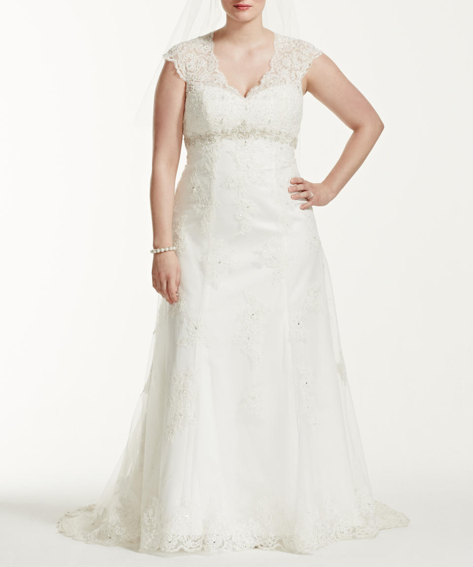 David's Bridal Cap Sleeve Lace Wedding Dress