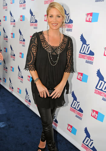 <p>Actress Christina Applegate arrives at the 2010 VH1 Do Something! Awards held at the Hollywood Palladium on July 19, 2010 in Hollywood, California.</p>