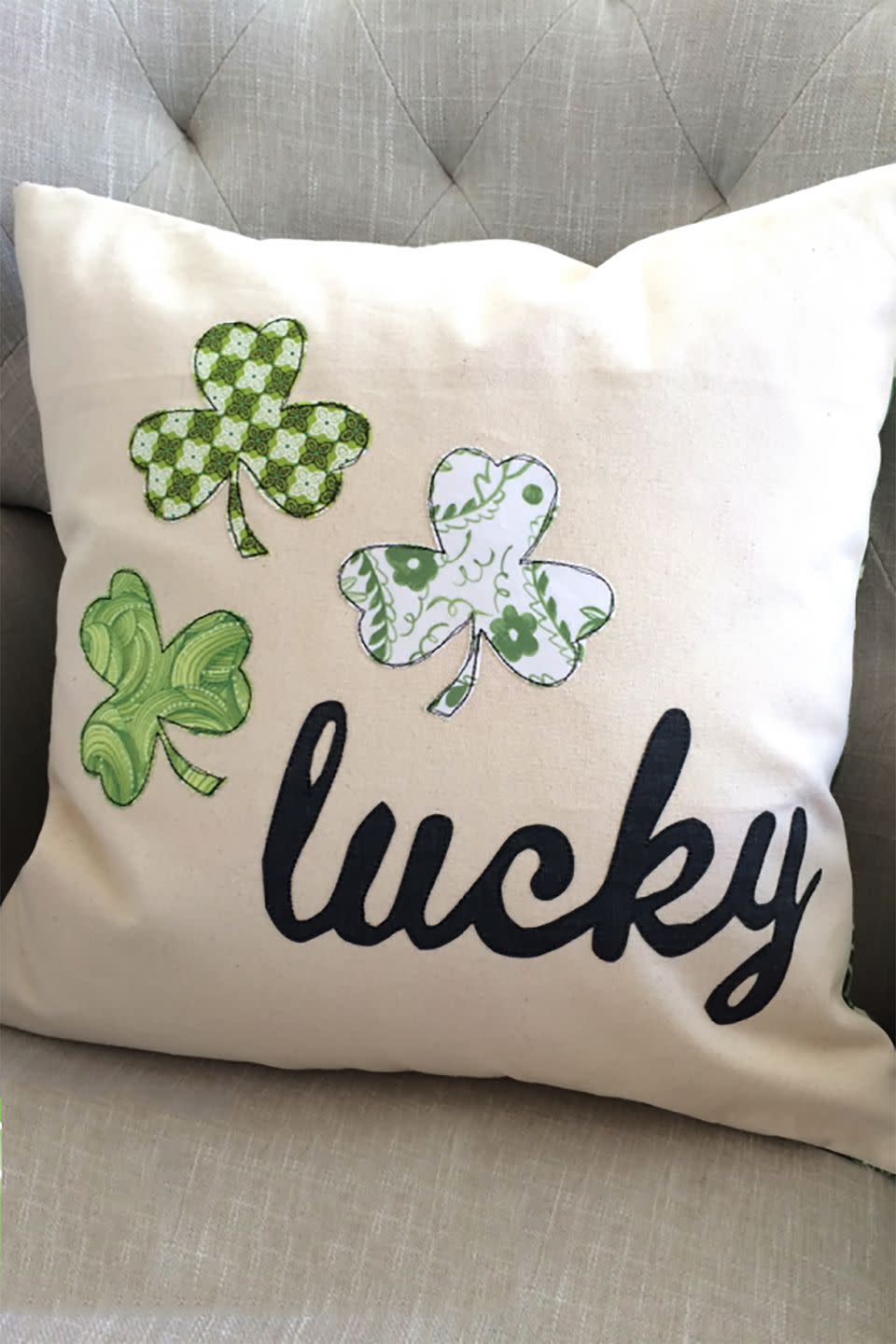 DIY Lucky Pillow for St. Patrick's Day
