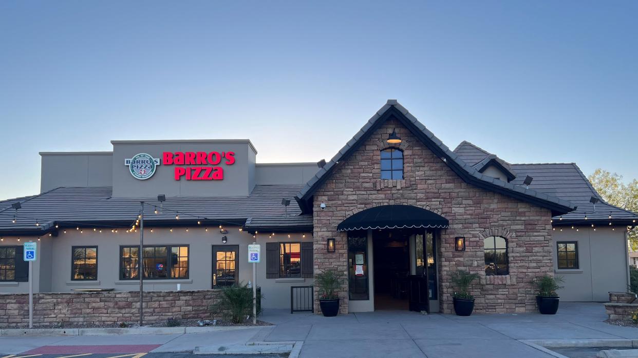 Barro's Pizza opened a new location in Casa Grande on Tuesday.