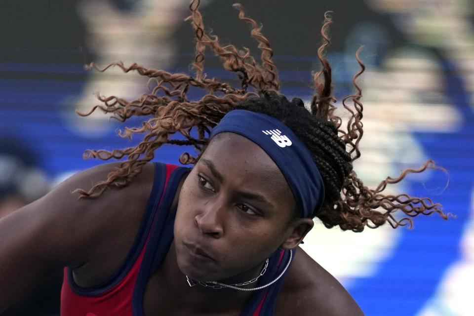 Coco Gauff of the U.S. serves to Karolina Pliskova of Czech Republic during a match of the Dubai Duty Free Tennis Championships in Dubai, United Arab Emirates, Wednesday, Feb. 21, 2024. (AP Photo/Kamran Jebreili)