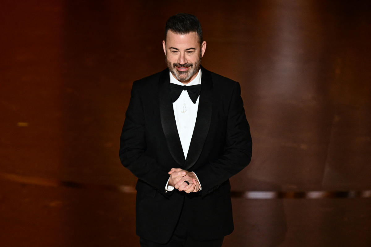 Jimmy Kimmel Faces Mixed Reactions for Roasting Robert Downey Jr. at Oscars