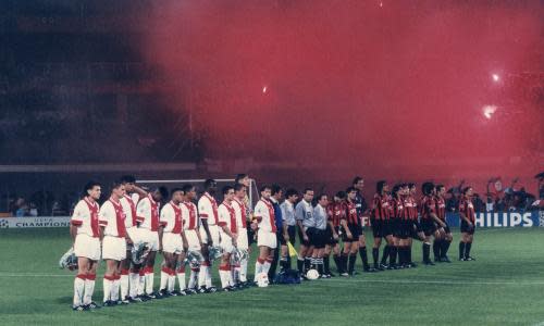Champions League - Ajax v AC Milan<br>The teams line up before the Champions League final match between Ajax Amsterdam and AC Milan on May 24, 1995 in Vienna, Austria.(Photo by VI Images via Getty Images)