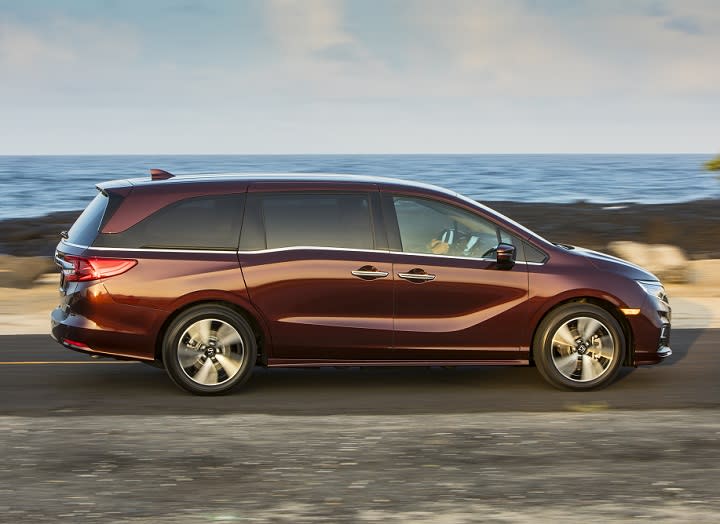 2018 Honda Odyssey side profile photo