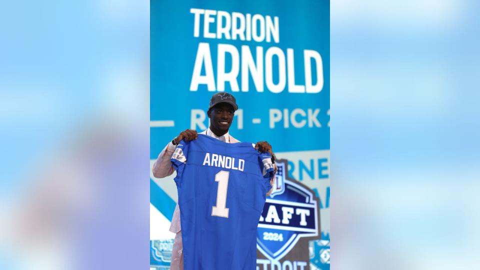 <div>DETROIT, MICHIGAN - APRIL 25: Terrion Arnold poses after being selected 24th overall by the Detroit Lions during the first round of the 2024 NFL Draft at Campus Martius Park and Hart Plaza on April 25, 2024 in Detroit, Michigan. (Photo by Gregory Shamus/Getty Images)</div>