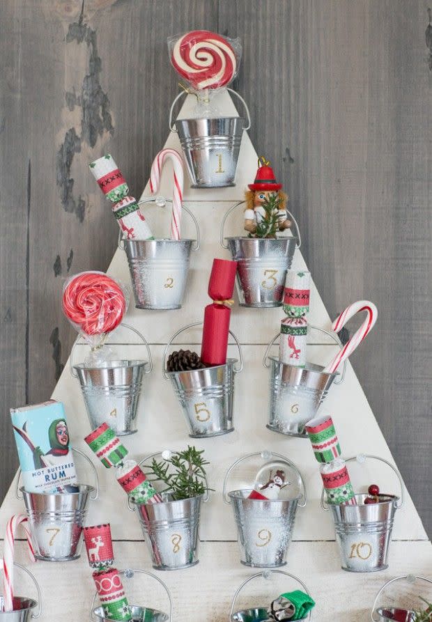 111 Christmas Decorations for Every Room of the House—Even the Bathroom