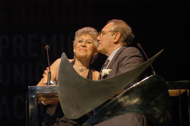 En 2010, en una entrega de premios con Pilar Bardem, cuando Bosso dirigía la Unión de Actores de España