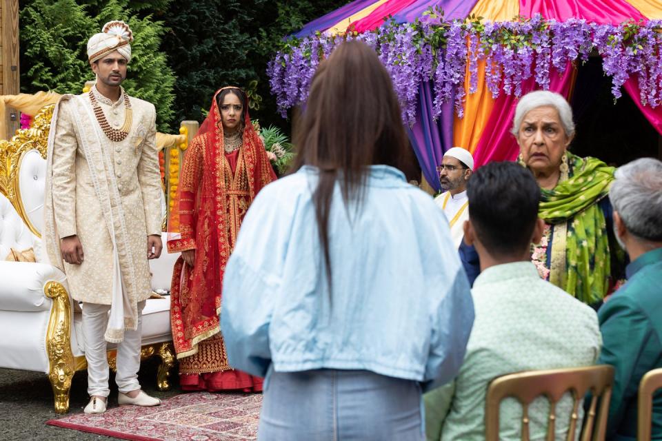 Thursday, August 25: Shaq and Nadira both glare at Juliet