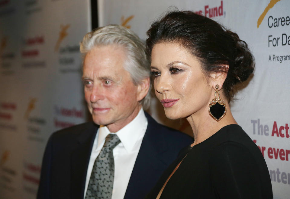 <p>Après 18 ans de mariage et deux enfants, Catherine Zeta-Jones et Michael Douglas sont toujours ensemble malgré les nombreux obstacles rencontrés et notamment une séparation en 2013. Crédit photo : Getty Images </p>