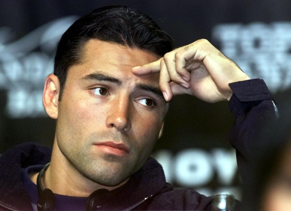 Oscar De La Hoya rompió el silencio que mantuvo durante décadas en relación al episodio más duro de su vida. (Foto: Reuters)