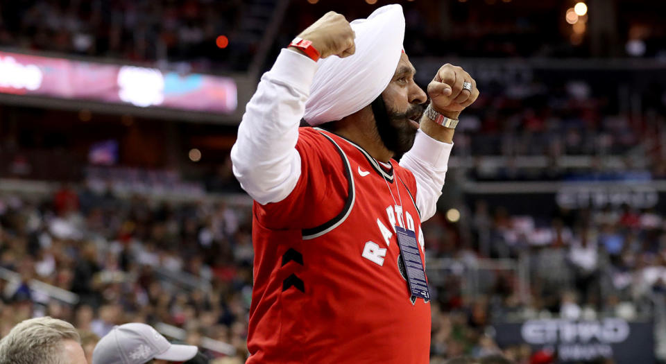 Toronto Raptors superfan Nav Bhatia opens up about his fandom on Inside the Green Room with Danny Green. (Getty Images)