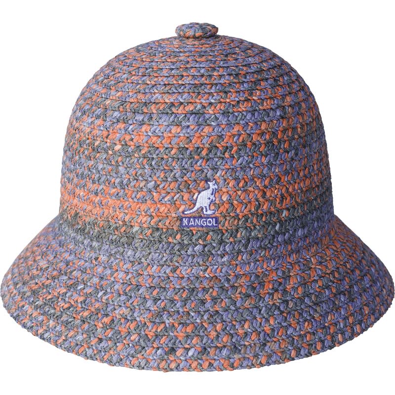 面料上如同草帽般透氣，而鐘型帽型更能適應不同場合的造型。