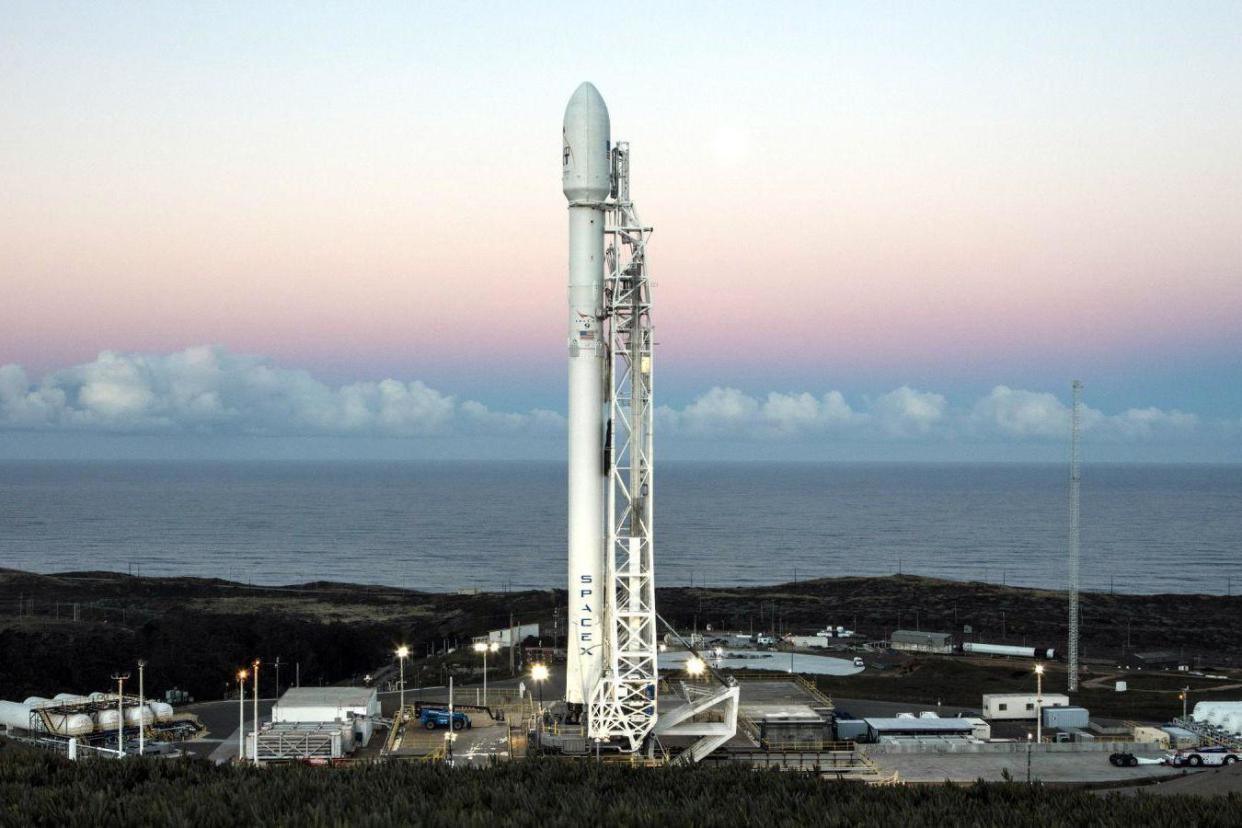 Ready for lift-off: SpaceX's Falcon 9: SpaceX