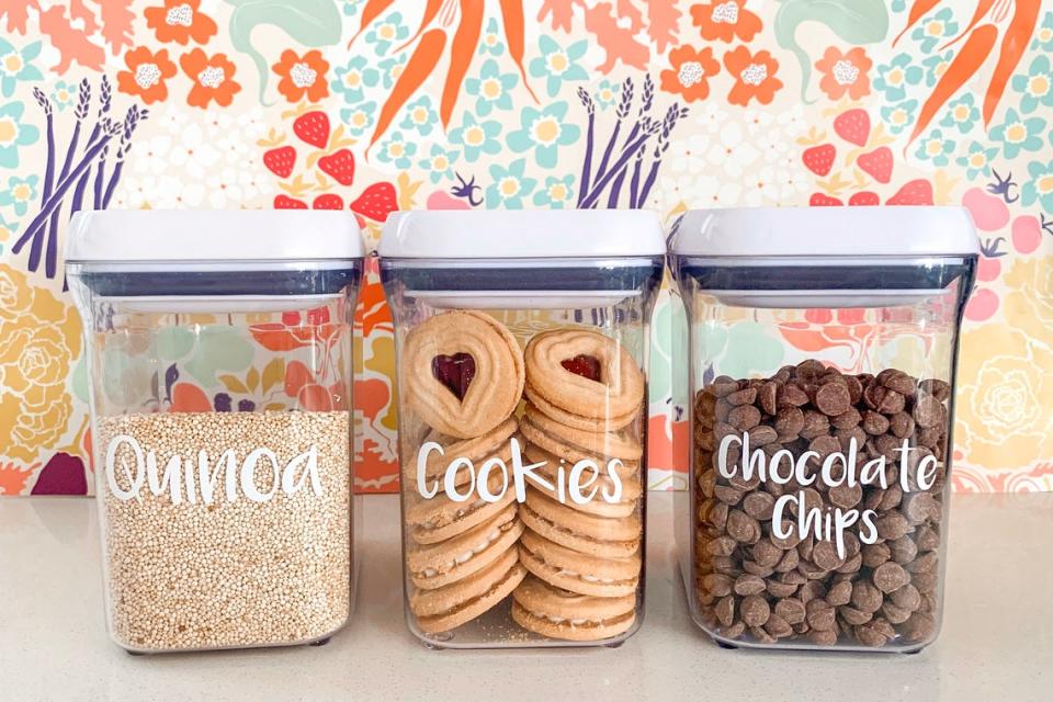 Custom pantry labels (Photo via Etsy)