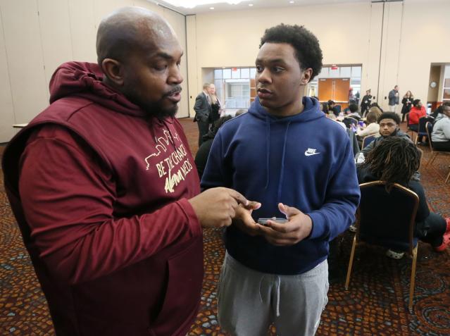 Parker JH students soon to lock up phones during school days - HF