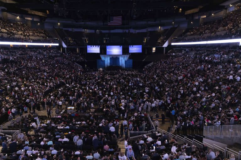 Vista general del CHI Health Center Arena, el pabellón multiusos donde se ha celerado la junta de accionistas de Berkshire Hathaway, en Omaha (Nebraska) REBECCA S. GRATZ