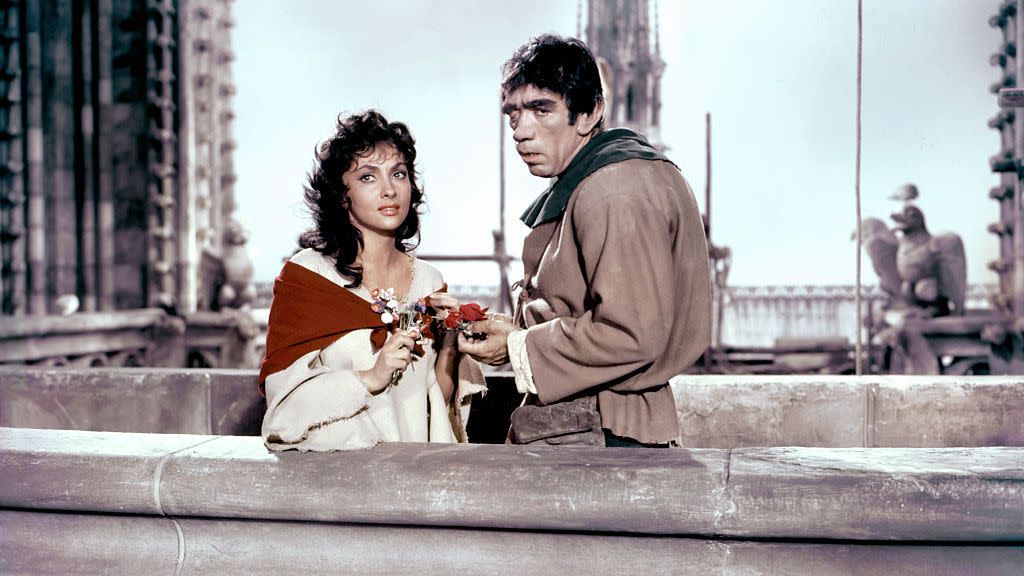 disney couples costumes the hunchback of notre dame and esmeralda