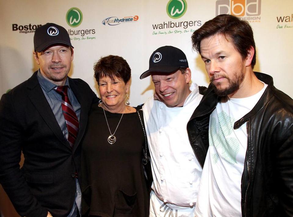 Donnie Wahlberg, Alma Elaine Wahlberg, Paul Wahlberg, Mark Wahlberg