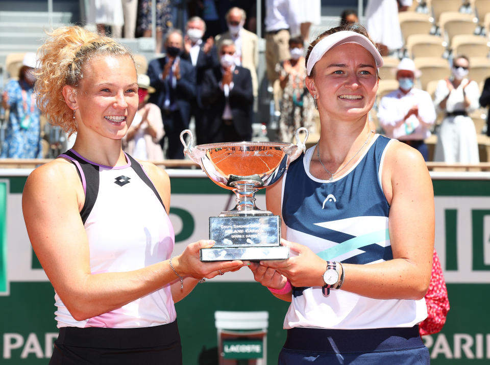 Katerina Siniakova und Barbora Krejcikova gewinnen den Doppel-Titel bei den French Open. (Bild: Getty Images)