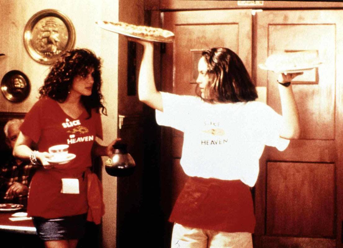 <p>IMAGO / United Archives</p><p>Set in the charming coastal town of Mystic, Connecticut, this film follows the lives and adventures of three young waitresses: Kat (<strong>Annabeth Gish</strong>), Daisy (<strong>Julia Roberts</strong>) and Jojo (<strong>Lili Taylor</strong>). Their stories revolve around love, friendship and dreams of finally getting ahead as they navigate the complexities of relationships and adulthood while working at a local pizza parlor. </p>
