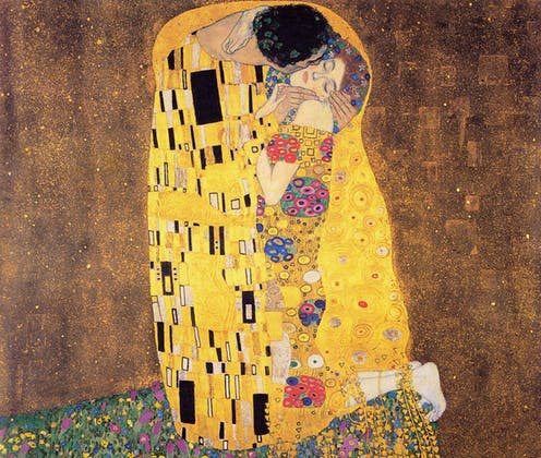 <span class="caption">The Kiss by Gustav Klimt.</span>