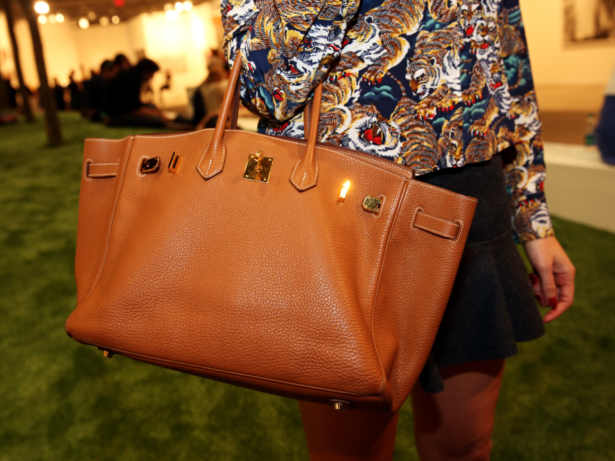 From 38,000 BC to now: this is how purses have changed over the years