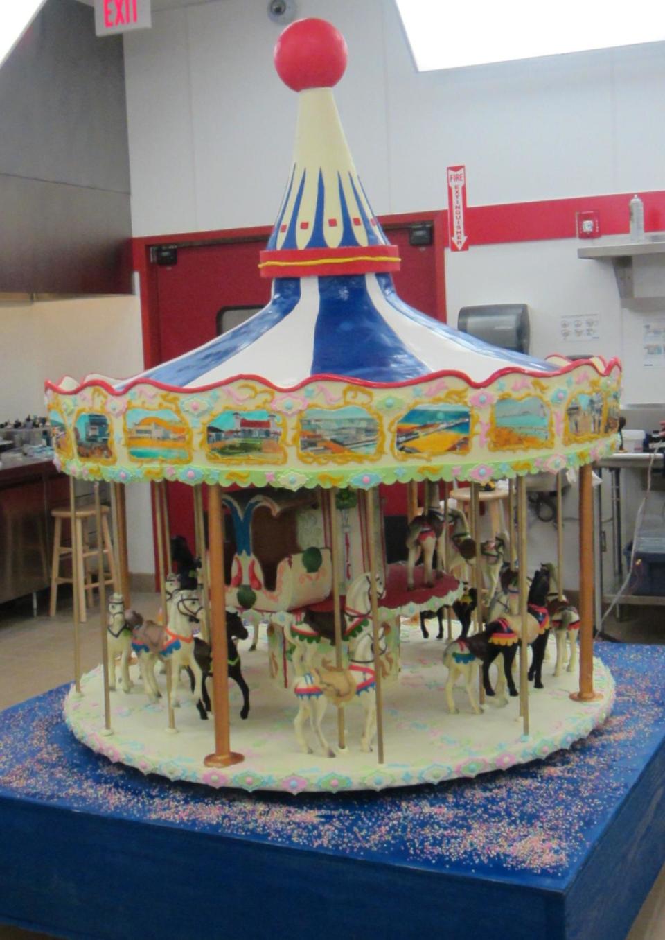 The finished carousel cake