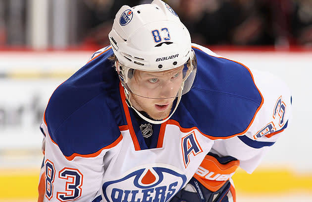 Connor McDavid signs major hometown discount deal with Edmonton