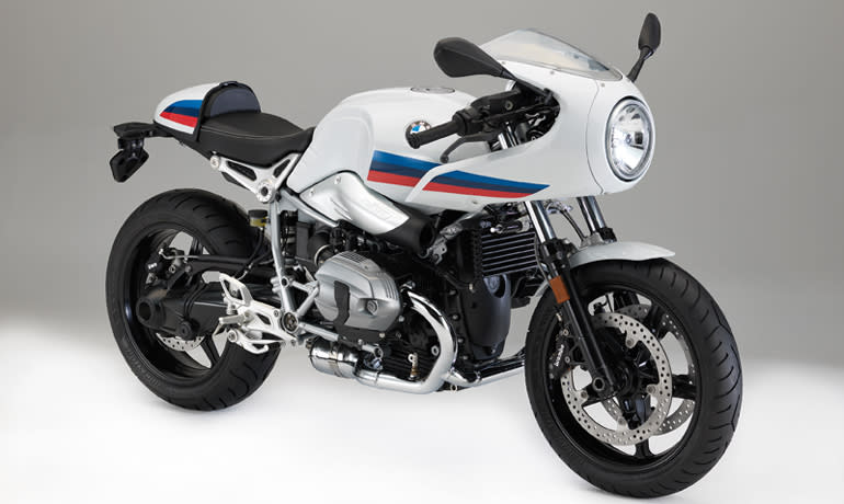 The R nineT Racer deliberately arouses memories of the sports motorcycles popular in the early 1970s.