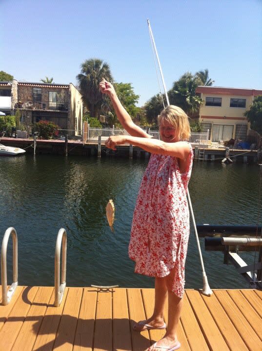 The writer's favorite picture of her mom, in Miami. (Photo courtesy of Anna De Souza)