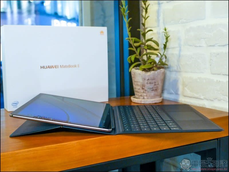 商務 x 生活 x 輕時尚： HUAWEI MateBook E 二合一筆電開箱實測